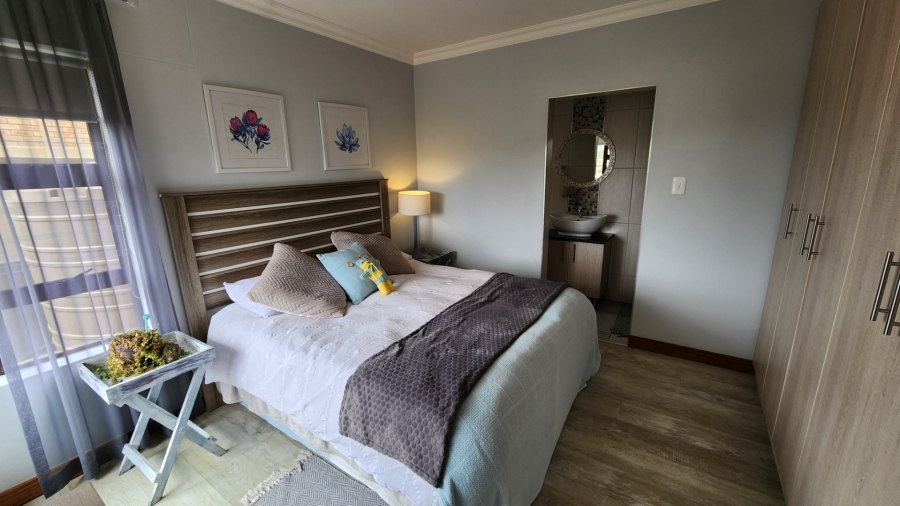 3 Bedroom Property for Sale in Seemeeu Park Western Cape